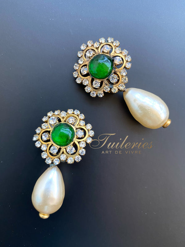 Chanel 1990s Green Pâte de verre  earrings
