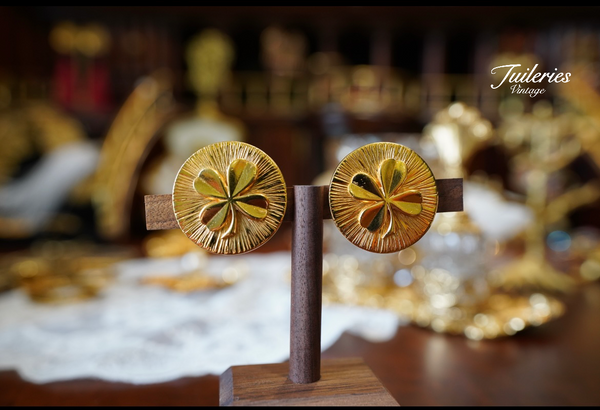 Chanel 1986 four-leaf gold earrings