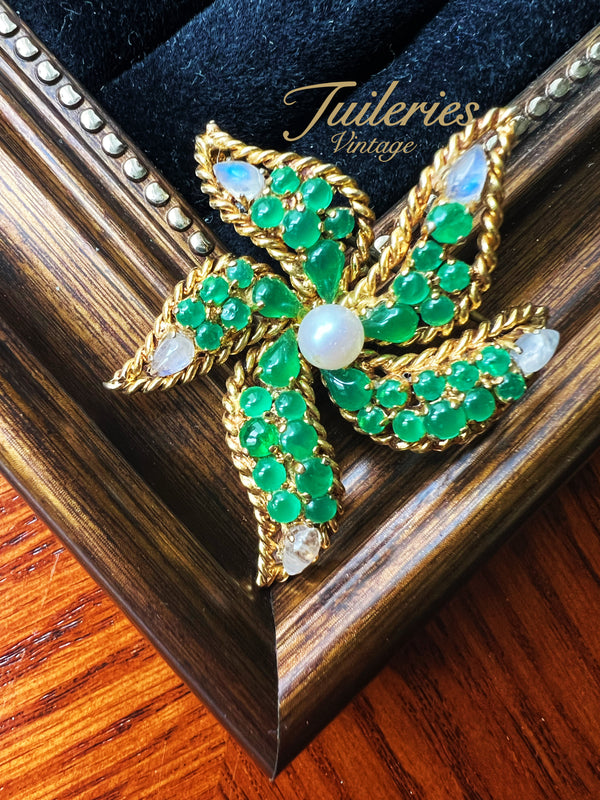 Dior 1963 Pâte de Verre Brooch